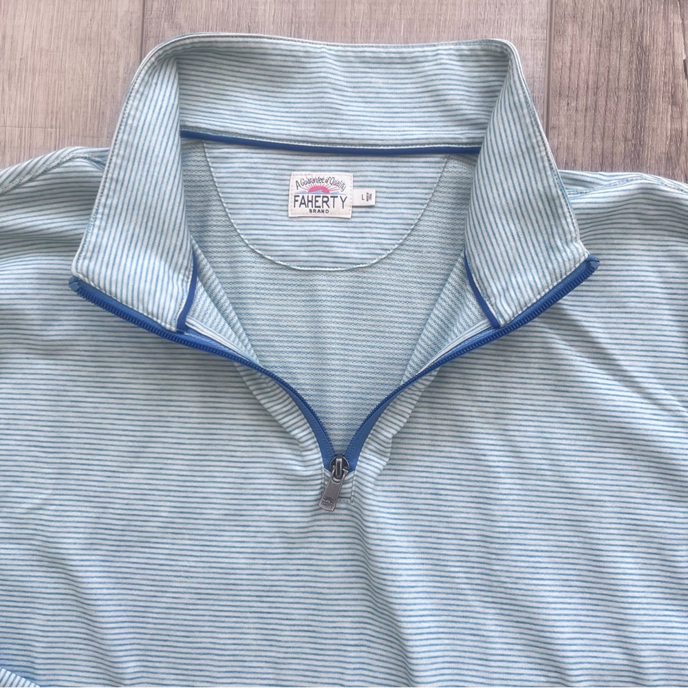 FAHERTY Movement 1/4 zip Madaket Stripe Mens L 44” green w Blue Stripe NWOT $150